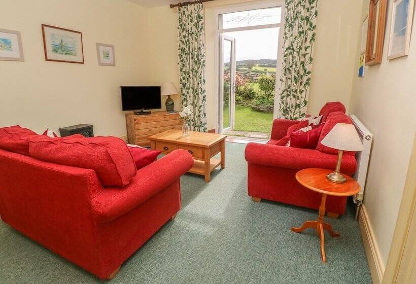Old Chapel Cottage