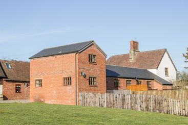 Old Hall Barn 2