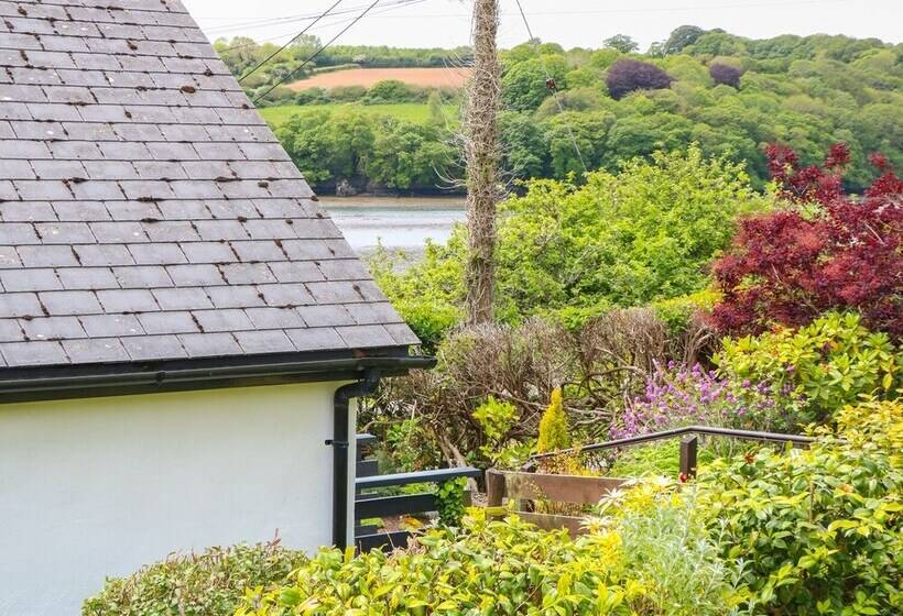 Polsue Cottage