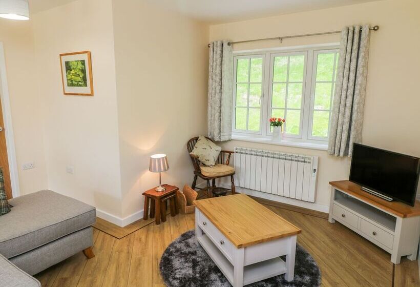 Ryedale Country Lodges   Willow Lodge