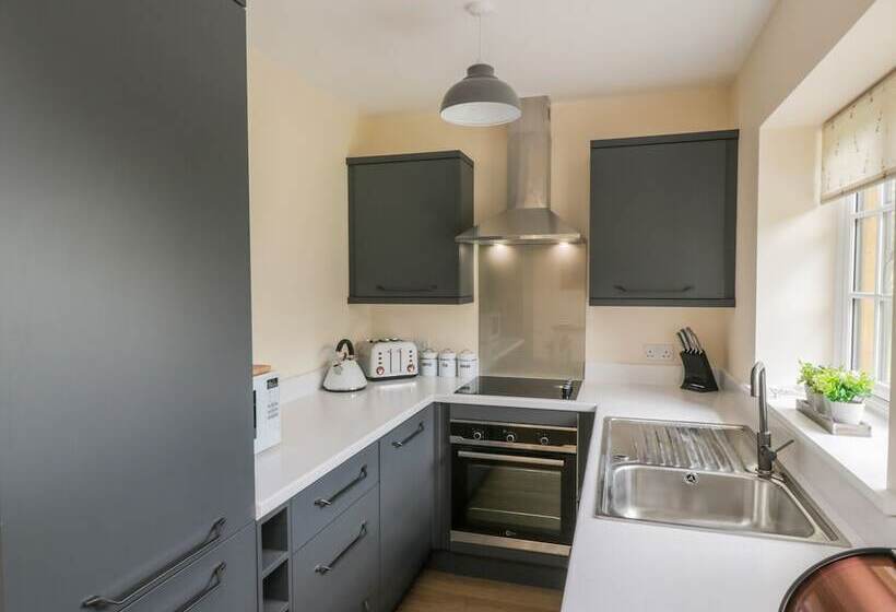 Ryedale Country Lodges   Willow Lodge