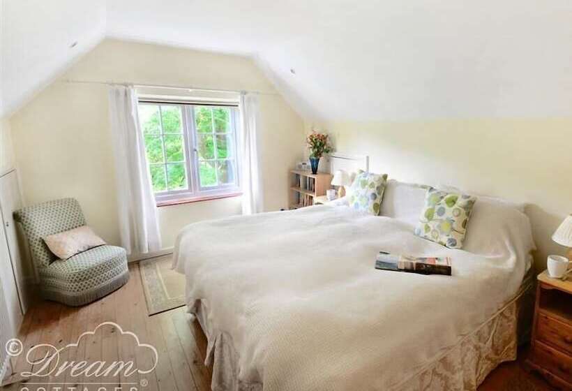 Sixpenny Cottage