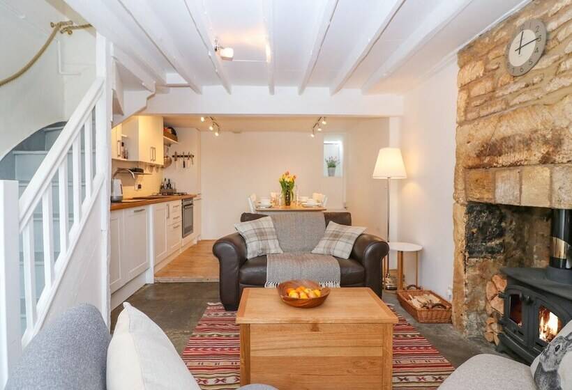 Thrower S Cottage
