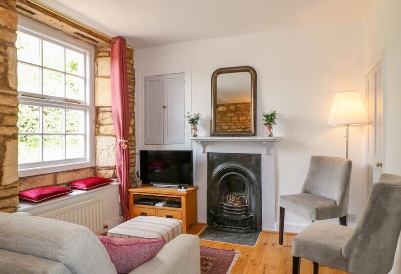 Thrower S Cottage