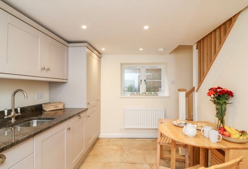 Tilly S Cottage