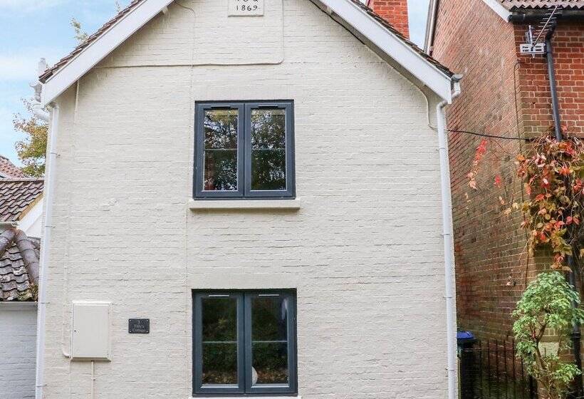 Tilly S Cottage