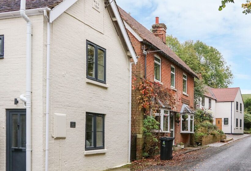 Tilly S Cottage