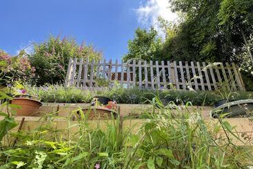 Tilly S Cottage