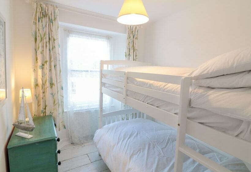 Tops L Cottage