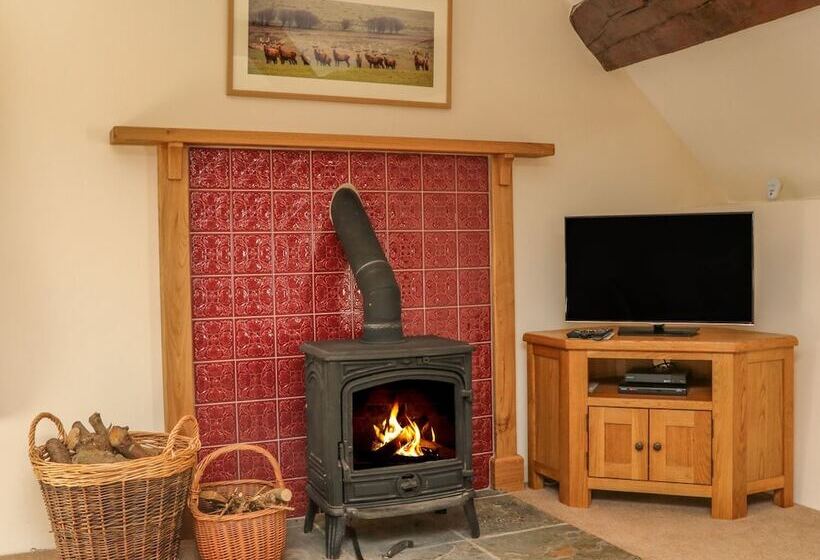 Upper Barn Cottage
