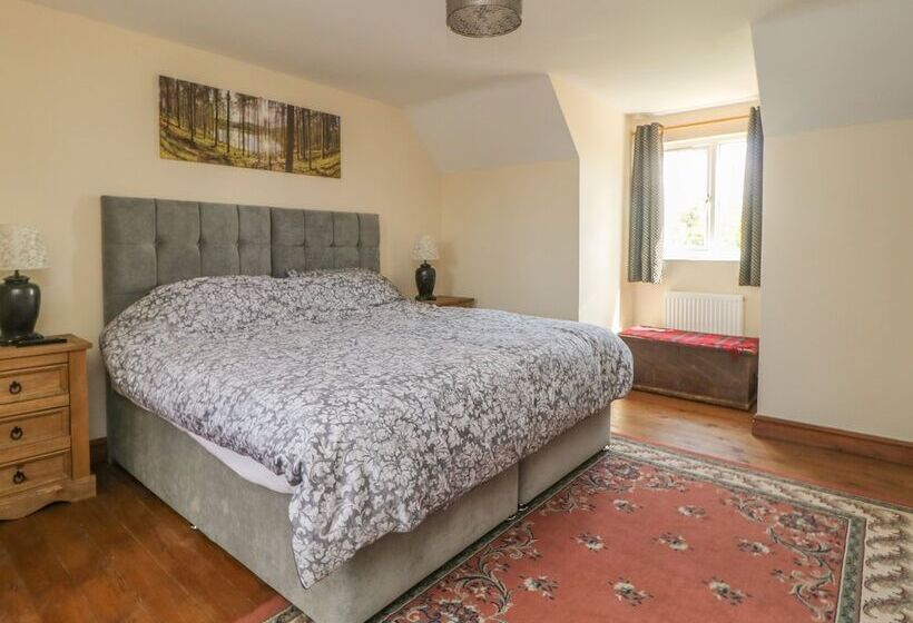 Wayside Cottage