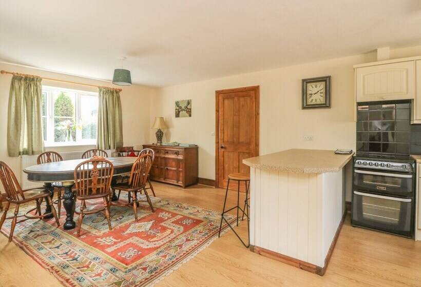 Wayside Cottage