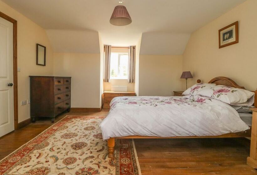 Wayside Cottage