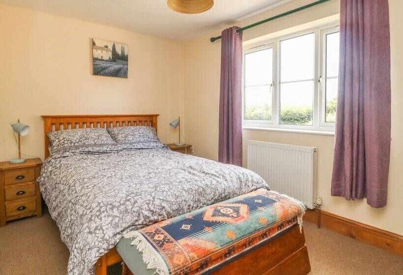 Wayside Cottage
