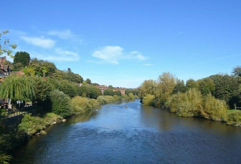 31 Riverside