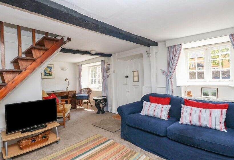 Apple Tree Cottage