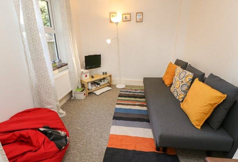 Baytree Cottage