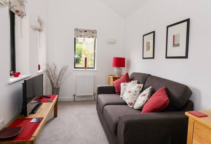 Cherry Tree Cottage