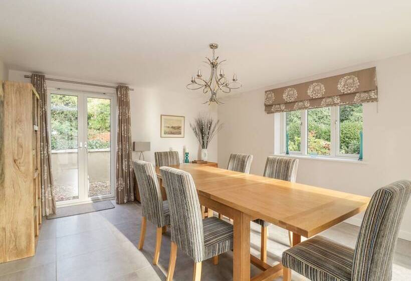 Cherry Tree Cottage