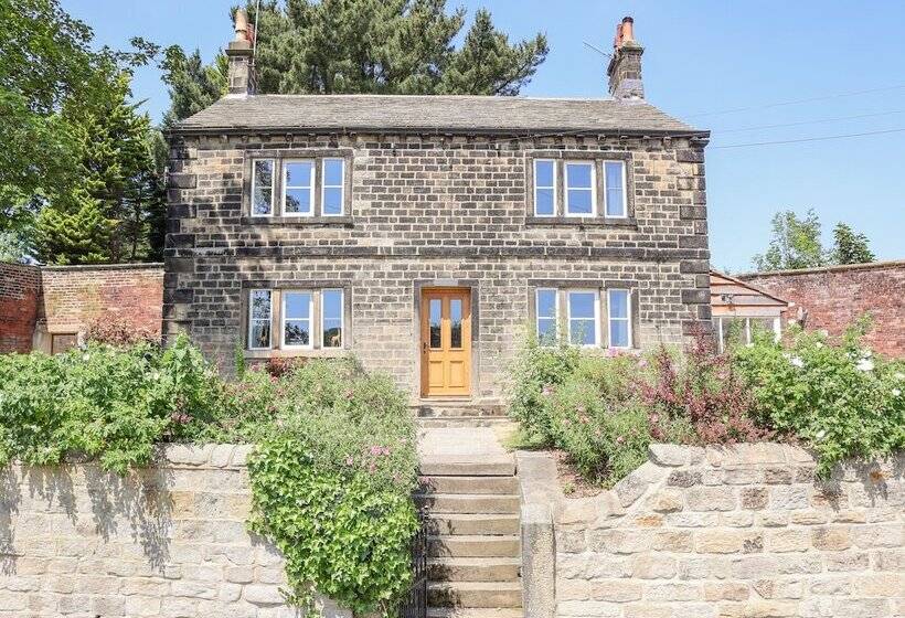 Cunliffe House