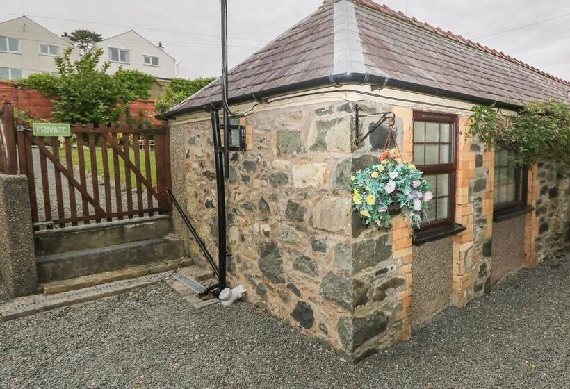 Fir Tree Cottage
