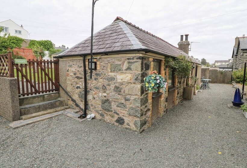 Fir Tree Cottage