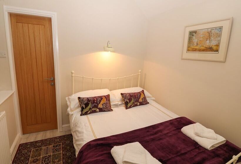 Fir Tree Cottage