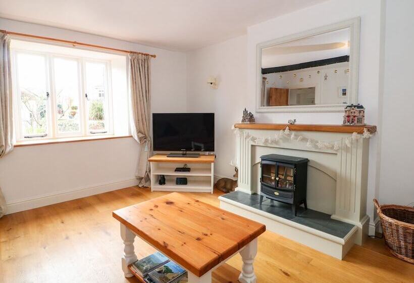 Greenham Cottage