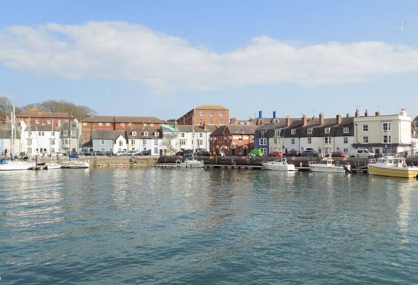 Harbour Watch Apartment 1