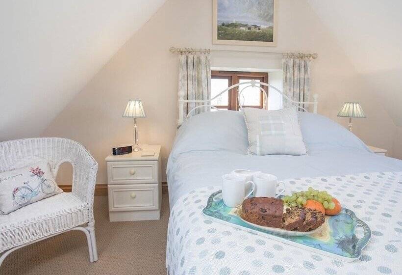 Hen Stabl Llandwrog