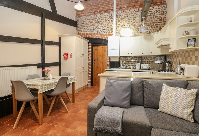Hitchens Cottage