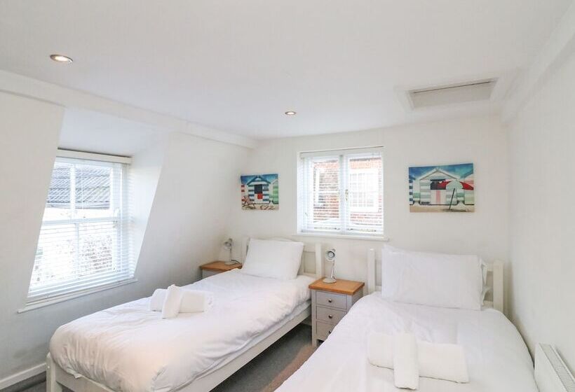 Lobster Cottage