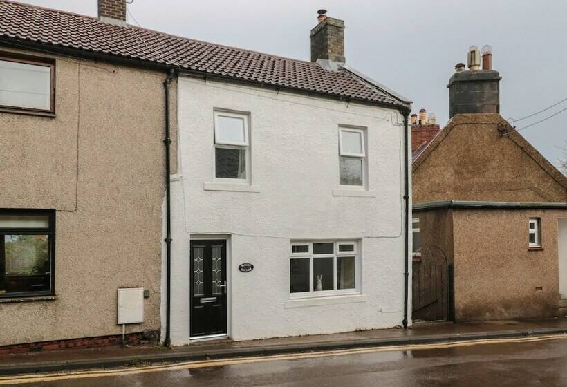 Magpie Cottage