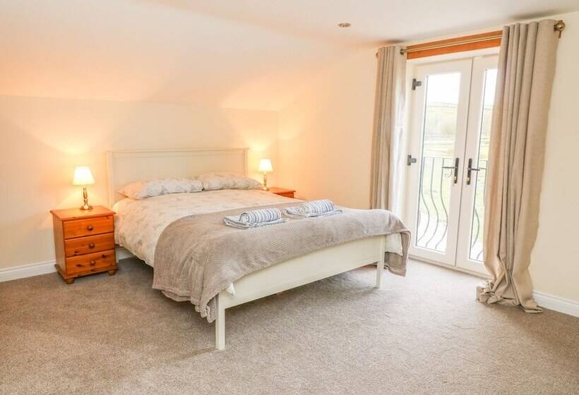 Meadow Cottage