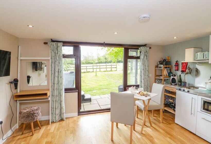 Pheasant Lodge At Chapel Lodges