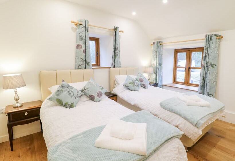 Quarry House