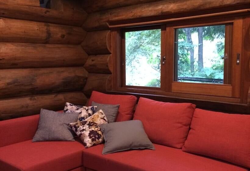 Sunnsnow Log House