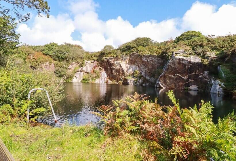 Tressa, Tor Down Quarry