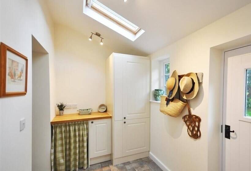 Warmwell Lodge