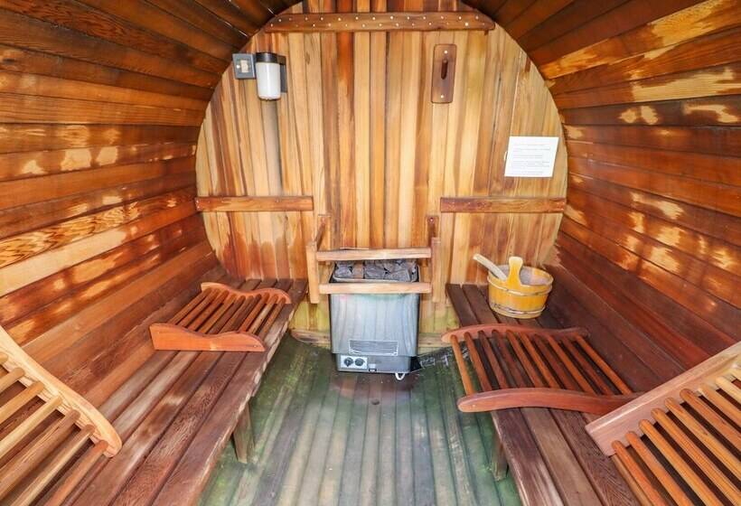 Willow Lodge