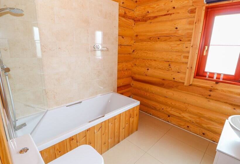Willow Lodge