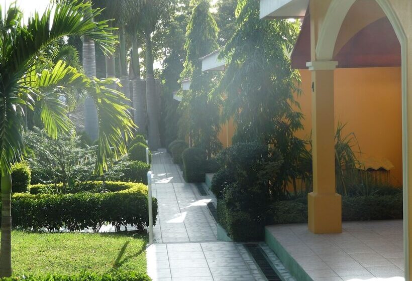 Apart Hotel Acuarious De Luis