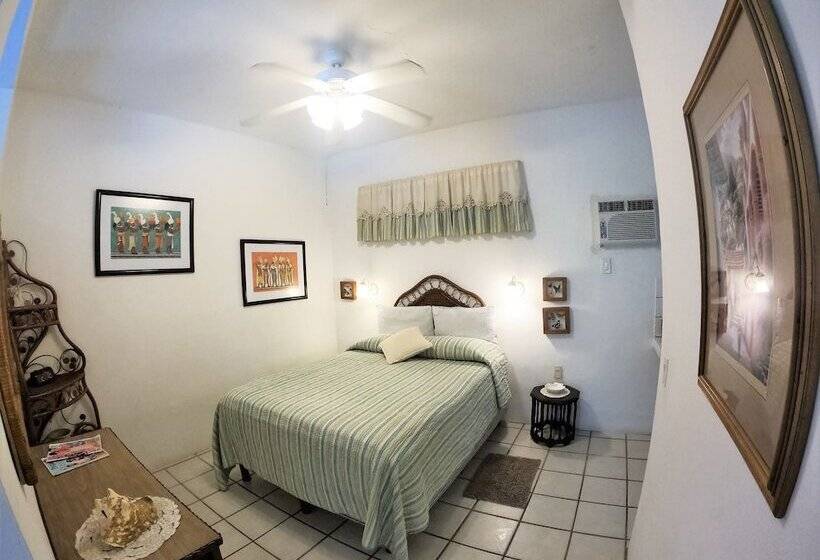 تختخواب و صبحانه Baldwin S Guest House Cozumel