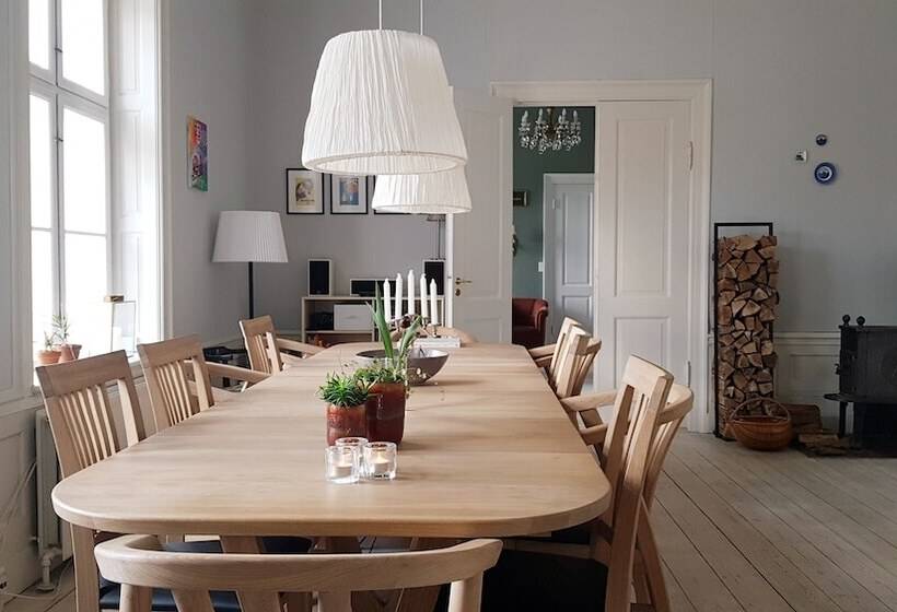 تختخواب و صبحانه Hesede Hovedgård