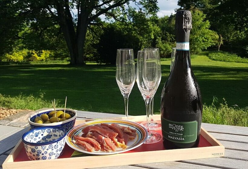 تختخواب و صبحانه Hesede Hovedgård