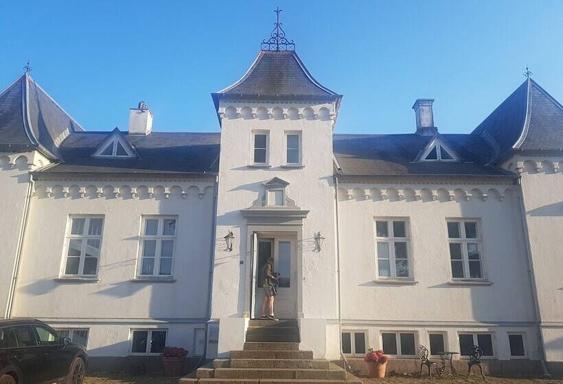 تختخواب و صبحانه Hesede Hovedgård