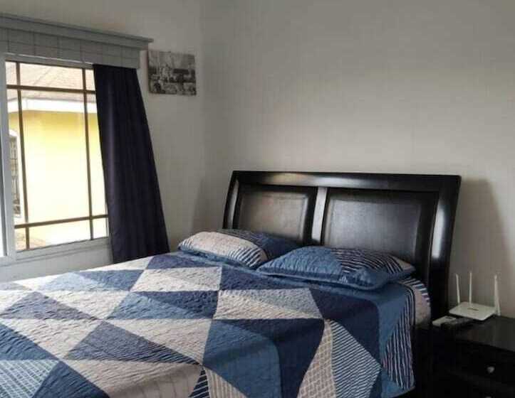 Gladys Room