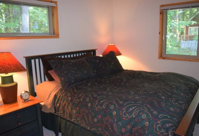 Goat Rocks Retreat