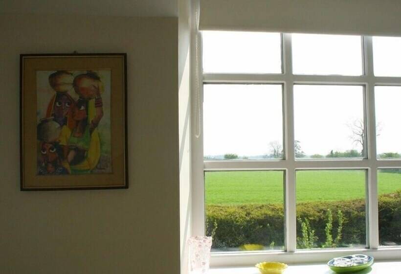 Honeysuckle Cottage