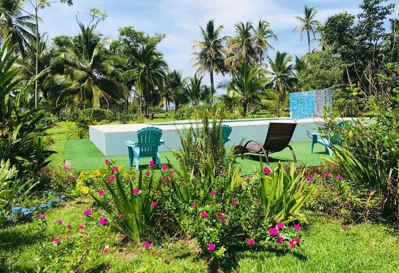 هتل All Rankins Eco Lodge